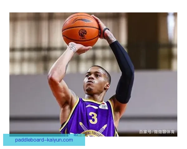 阿德耶米近期比赛表现分析与状态回暖趋势